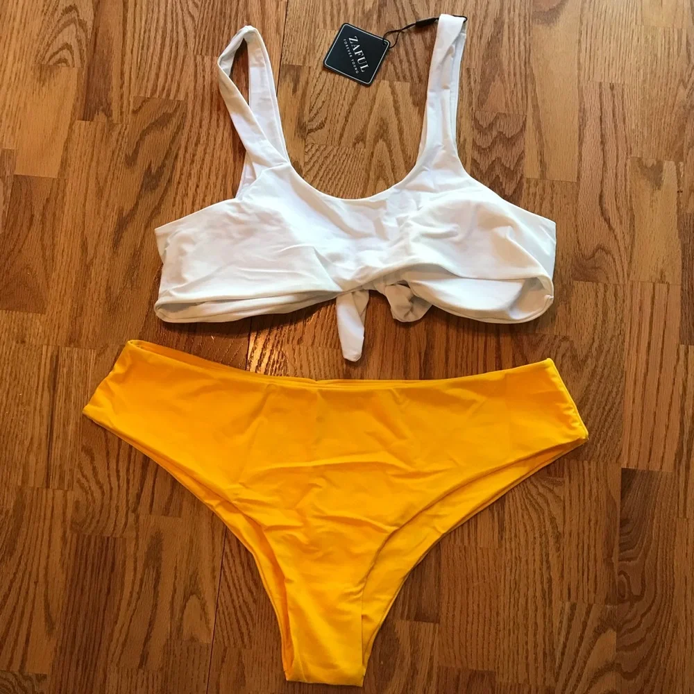 NWT Zaful Bright Yellow & White Knot Padded Bikini Set (2X)
